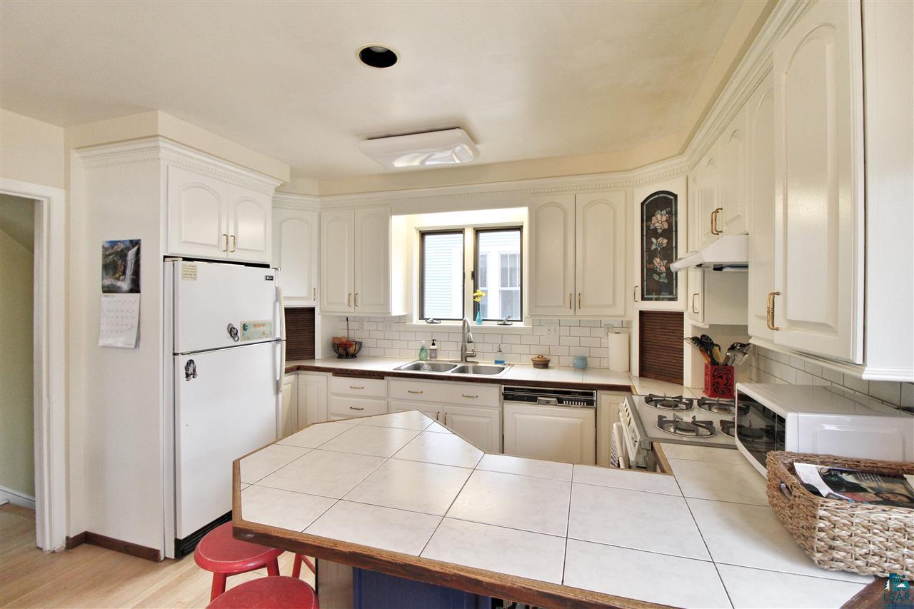 323 West Arrowhead Road Duluth, MN 55803 - Photo 16 of 34 Gallery Image 16