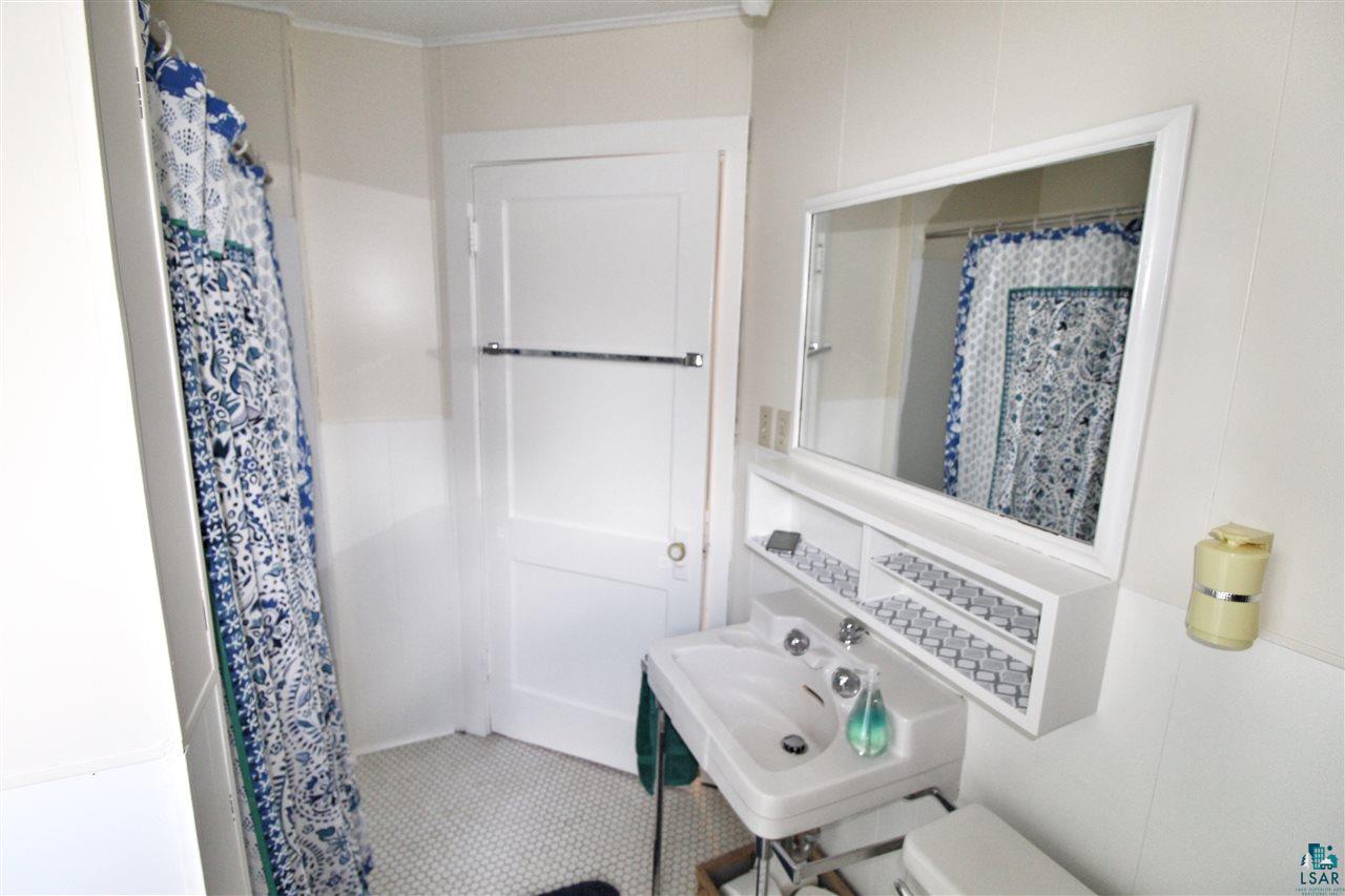 323 West Arrowhead Road Duluth, MN 55803 - Photo 21 of 34 Gallery Image 21