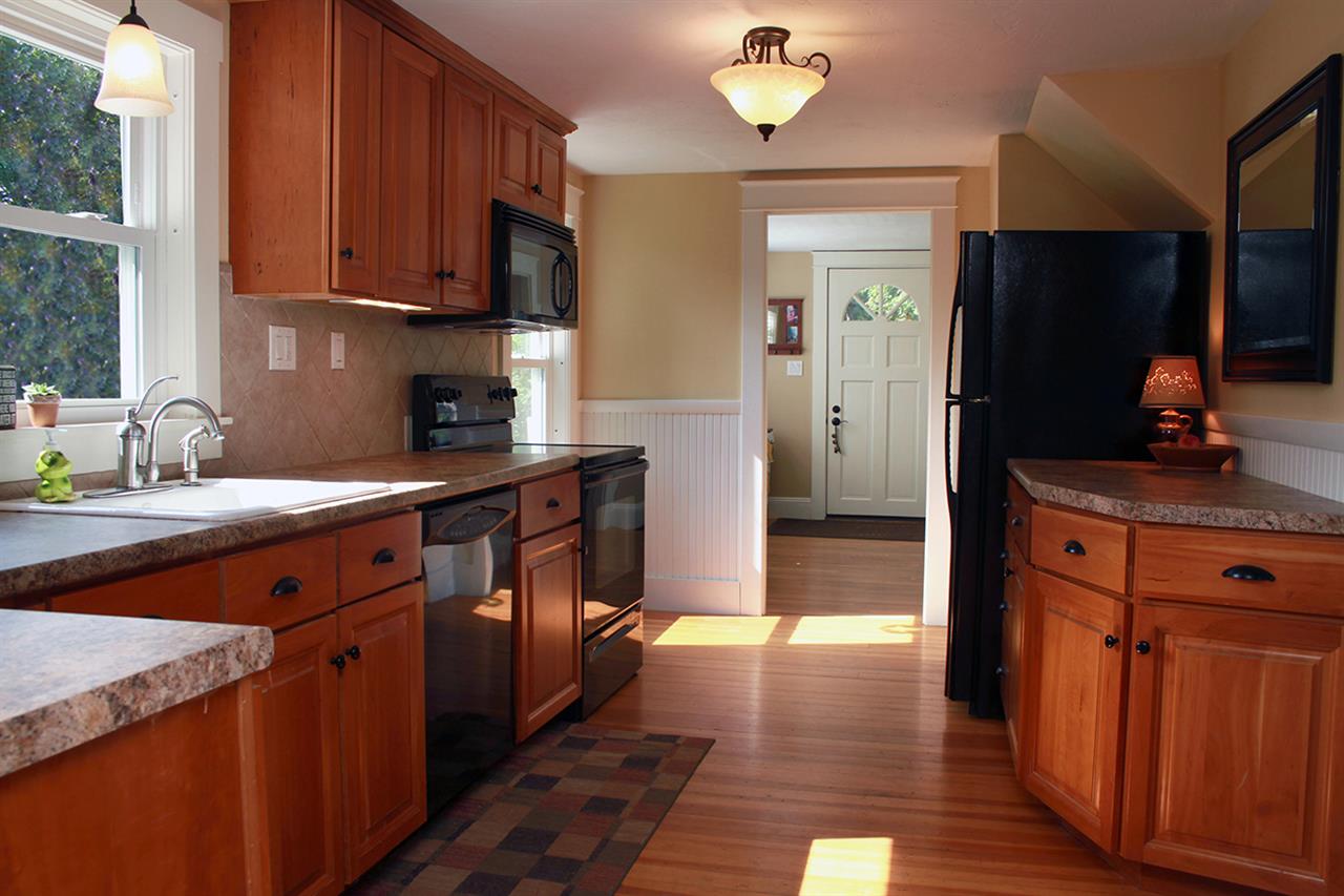 5 Morton Avenue Rochester, NH 03867 - Photo 8 of 27