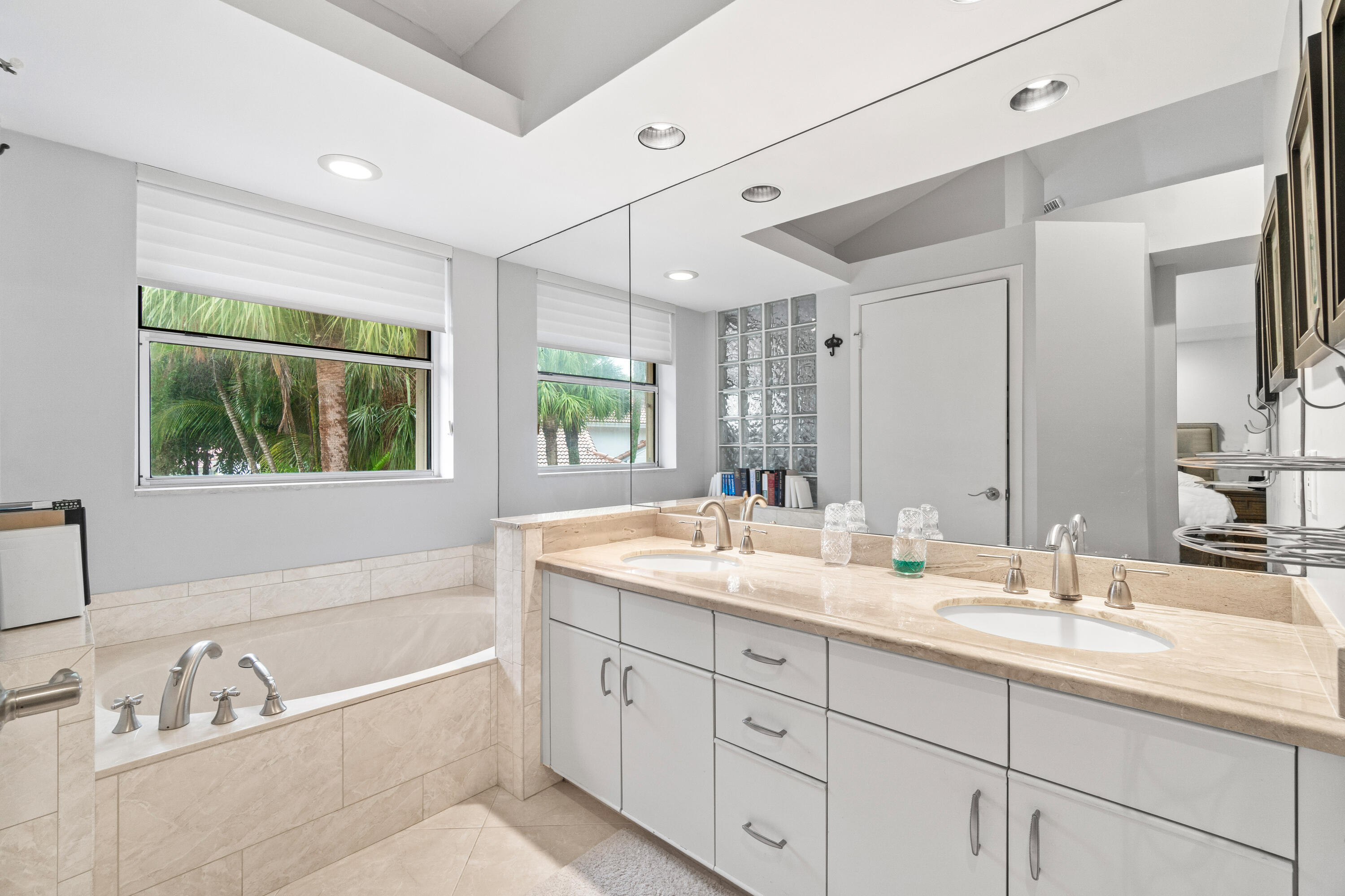 5228 Northwest 22nd Avenue Boca Raton, FL 33496 - Photo 18 of 46 Master Bathroom