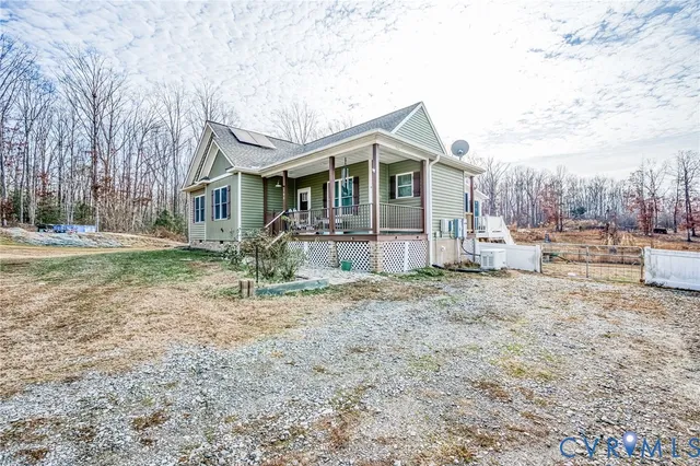 $425,000 | 165 New S Ridge Road, Bumpass, VA 23024
