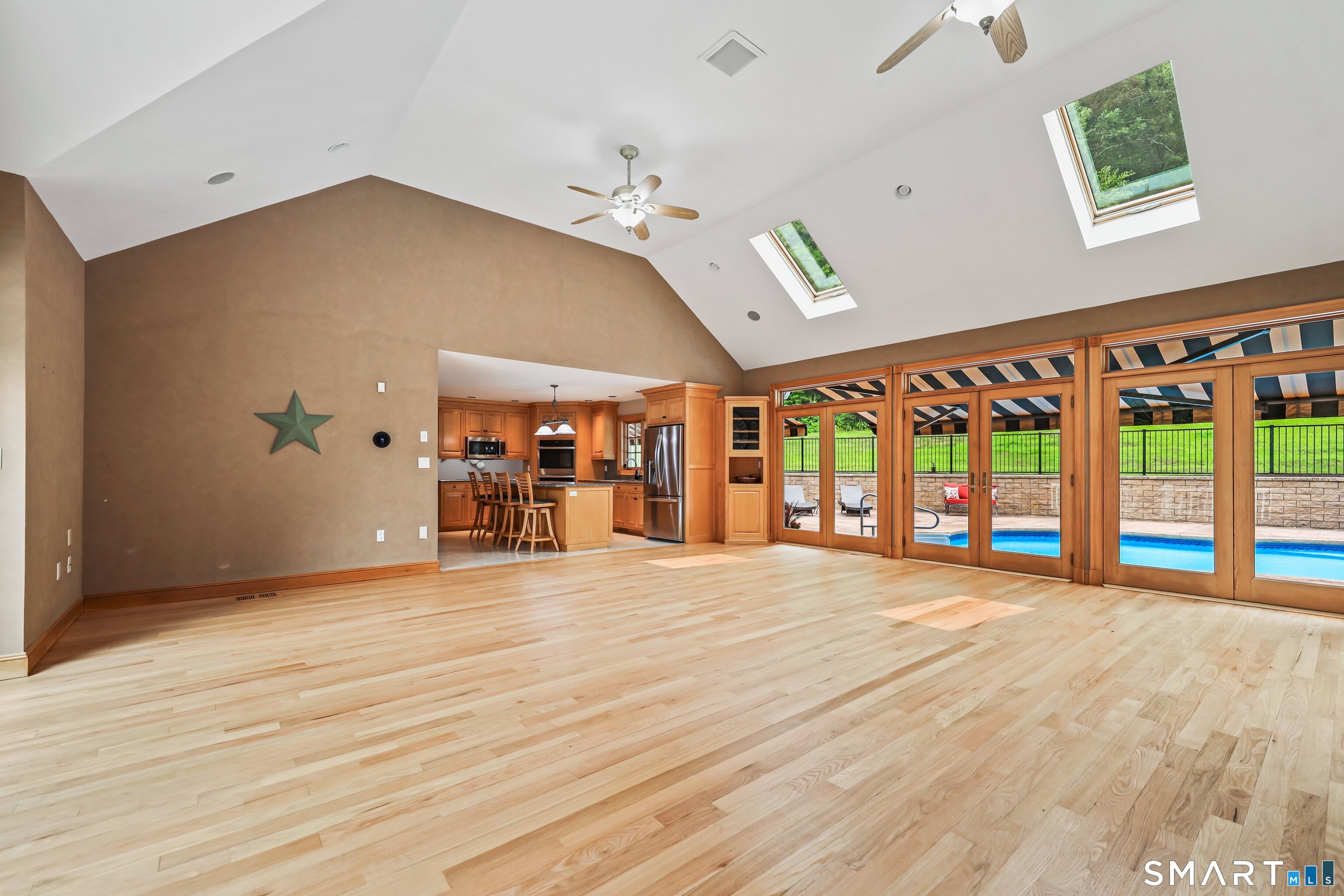 310 Carter Road Thomaston, CT 06787 - Photo 8 of 40