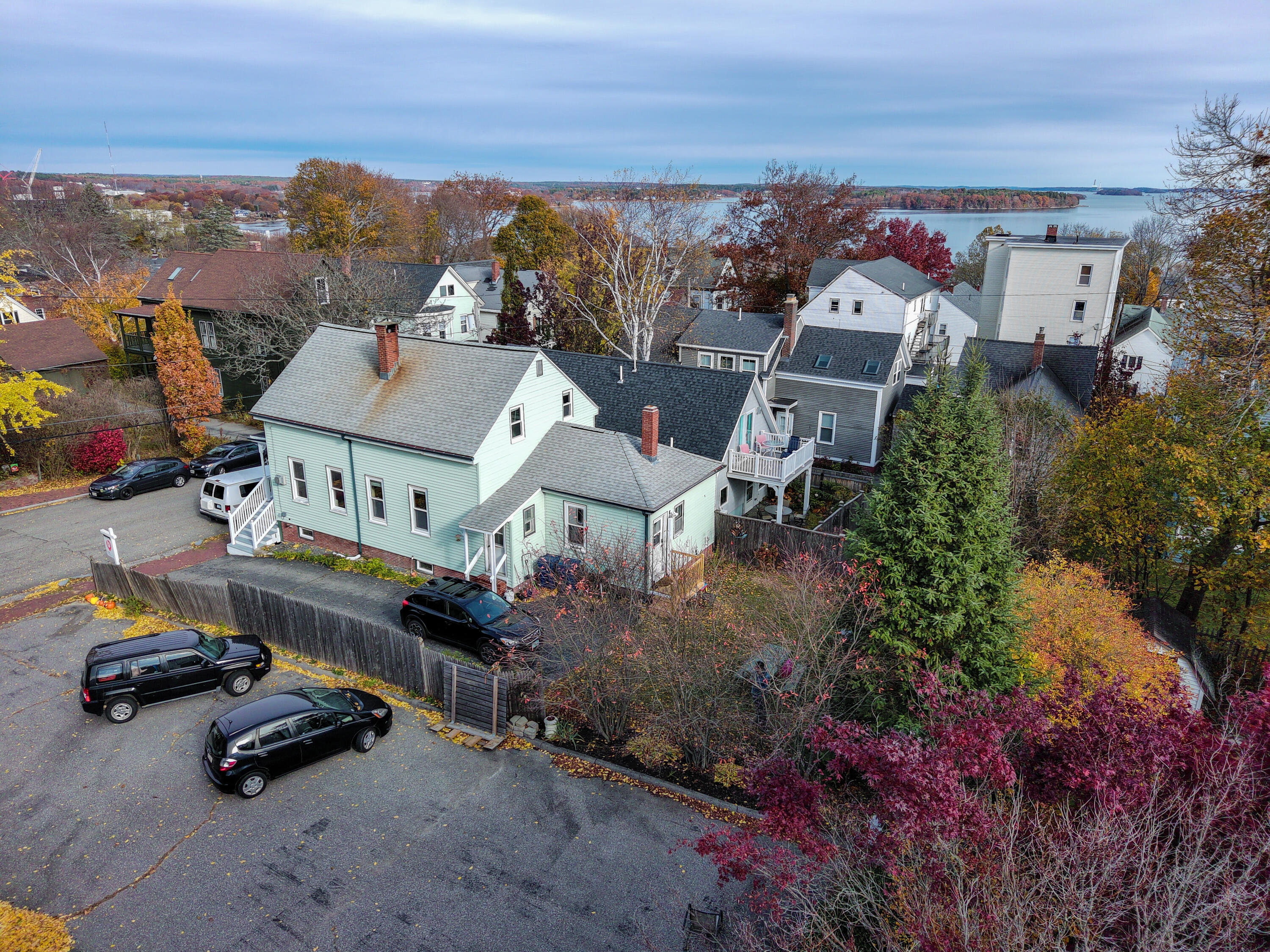 32 Melbourne Street Portland, ME 04101 - Photo 4 of 72 1-27