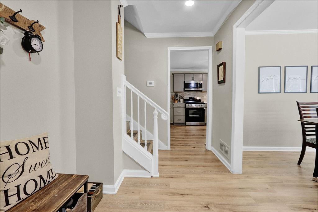 557 Rue Montaigne Stone Mountain, GA 30083 - Photo 3 of 39