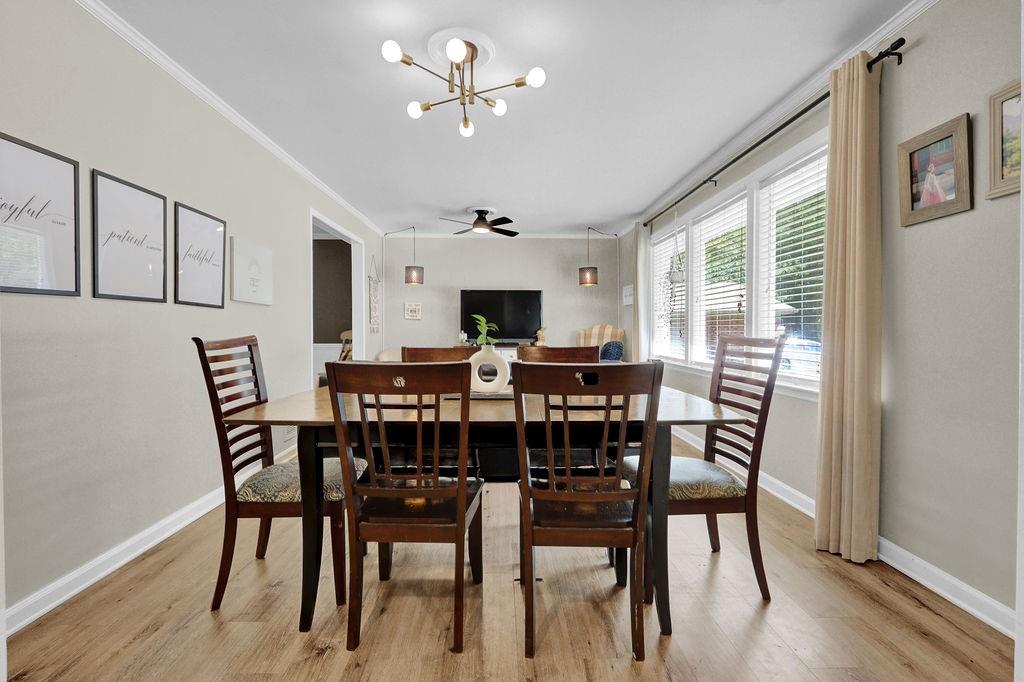 557 Rue Montaigne Stone Mountain, GA 30083 - Photo 5 of 39