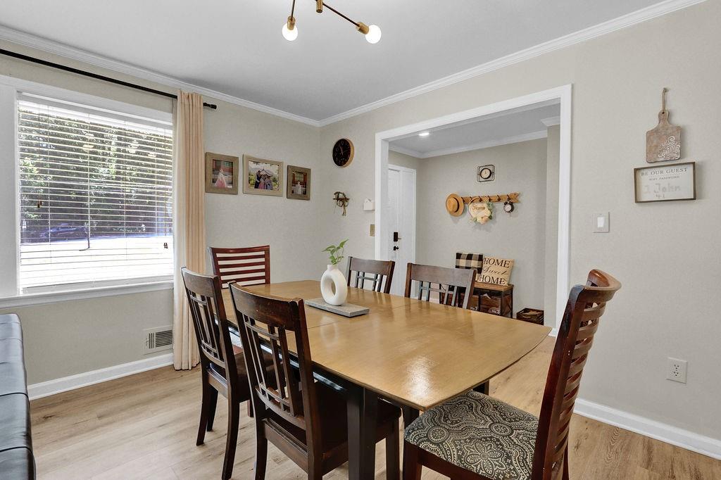 557 Rue Montaigne Stone Mountain, GA 30083 - Photo 7 of 39