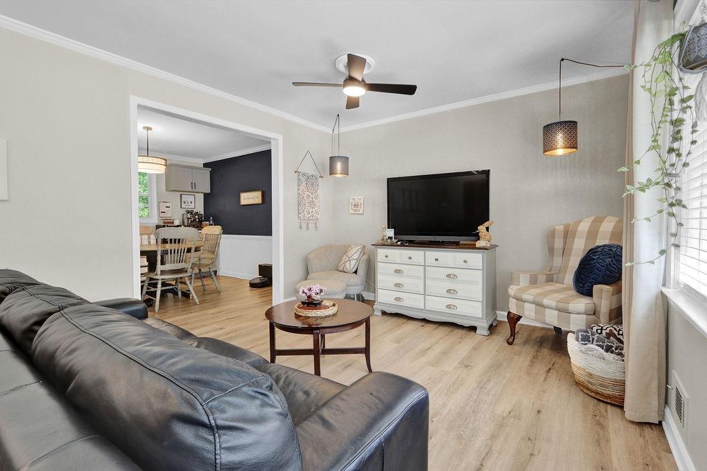 557 Rue Montaigne Stone Mountain, GA 30083 - Photo 8 of 39