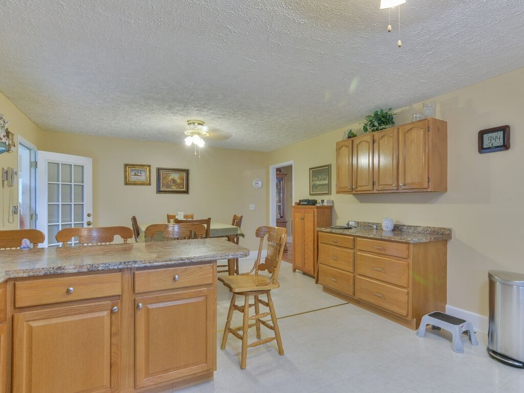 337 Don Carson Road Telford, TN 37690 - Photo 14 of 34 Kitchen