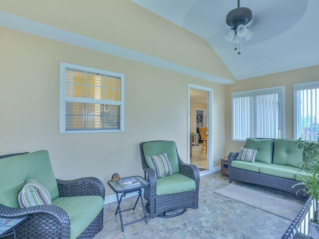 337 Don Carson Road Telford, TN 37690 - Photo 16 of 34 Sun Room