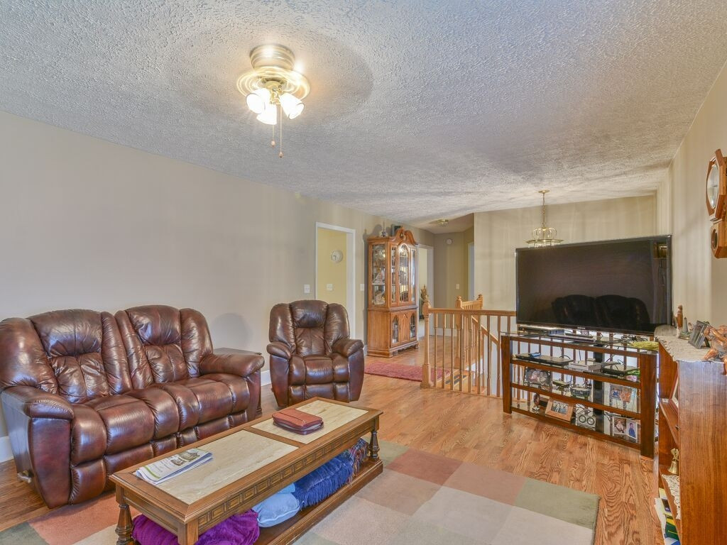 337 Don Carson Road Telford, TN 37690 - Photo 8 of 34 Hardwood Floors