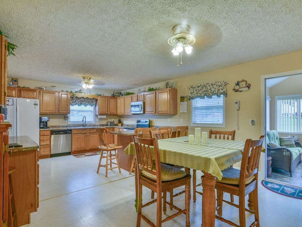 337 Don Carson Road Telford, TN 37690 - Photo 10 of 34 Dining Room