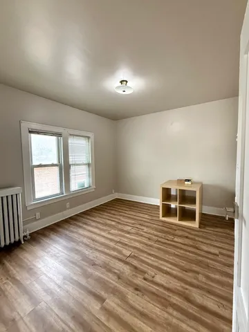 $1,900 | 943 West Galena Boulevard, Unit 1, Aurora, IL 60506