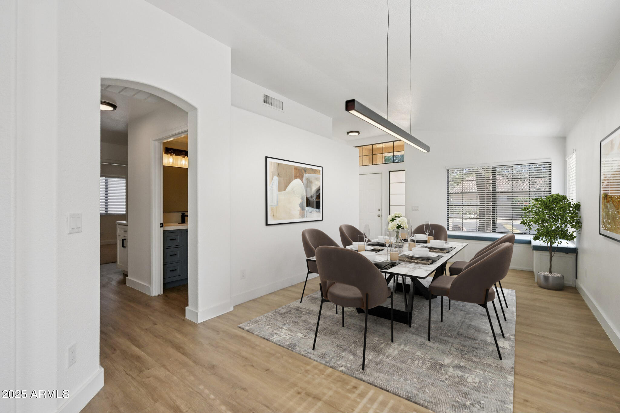 2139 West Tracy Lane Phoenix, AZ 85023 - Photo 11 of 48 Dining Room