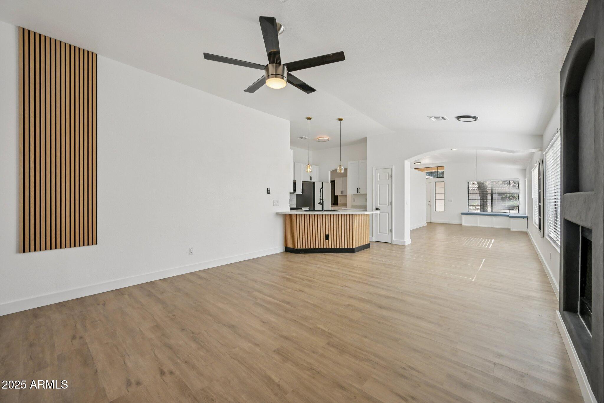 2139 West Tracy Lane Phoenix, AZ 85023 - Photo 16 of 48 14-web-or-mls-W Tracy Ln-S0212-014