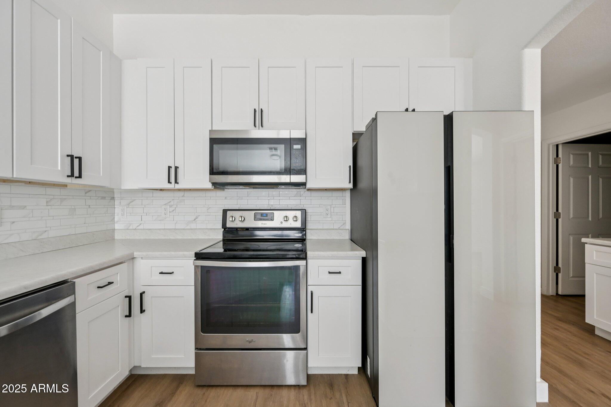 2139 West Tracy Lane Phoenix, AZ 85023 - Photo 25 of 48 22-web-or-mls-W Tracy Ln-S0212-022