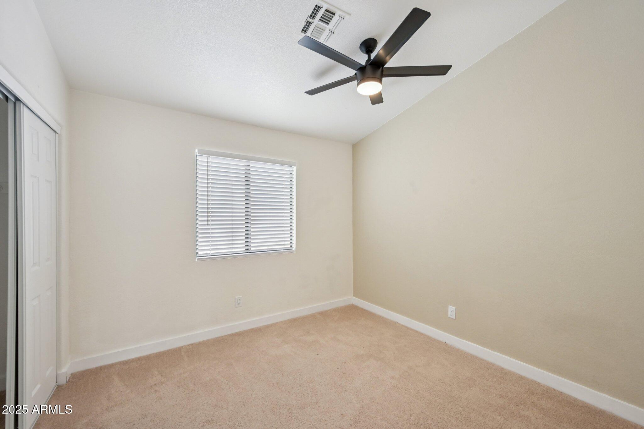 2139 West Tracy Lane Phoenix, AZ 85023 - Photo 28 of 48 25-web-or-mls-W Tracy Ln-S0212-025