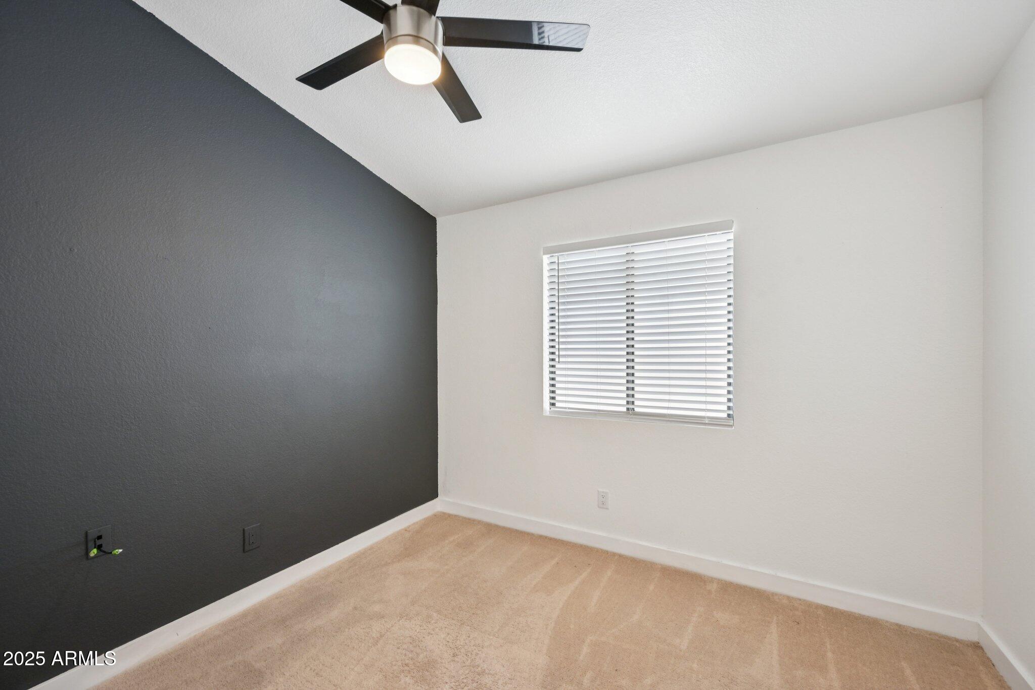 2139 West Tracy Lane Phoenix, AZ 85023 - Photo 30 of 48 27-web-or-mls-W Tracy Ln-S0212-027