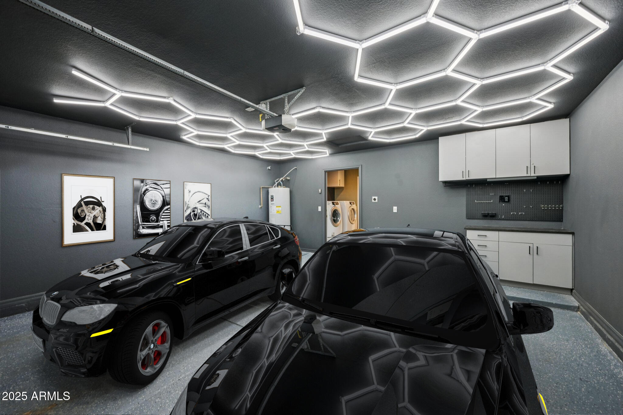 2139 West Tracy Lane Phoenix, AZ 85023 - Photo 41 of 48 Garage