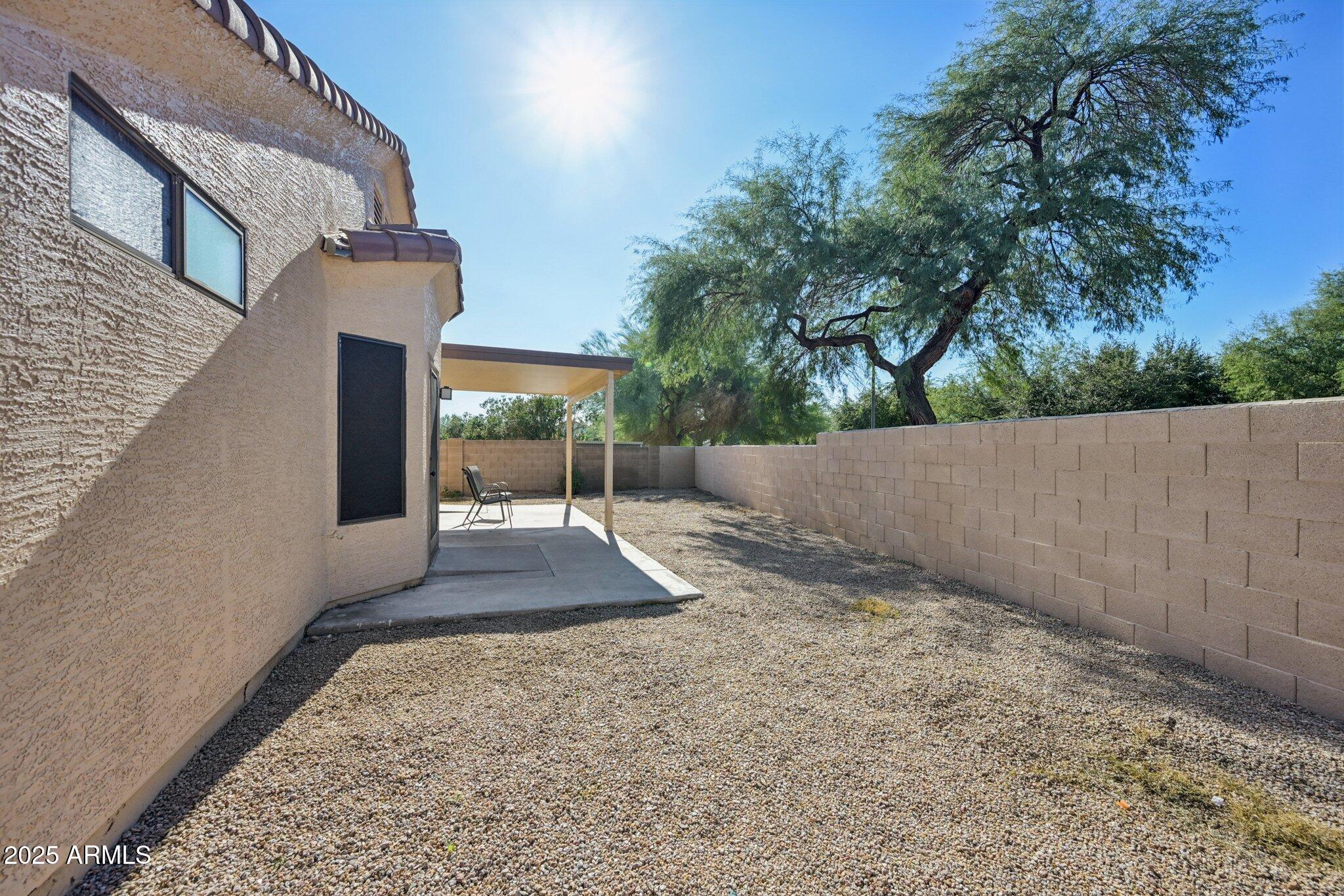 2139 West Tracy Lane Phoenix, AZ 85023 - Photo 46 of 48 41-web-or-mls-W Tracy Ln-S0212-041