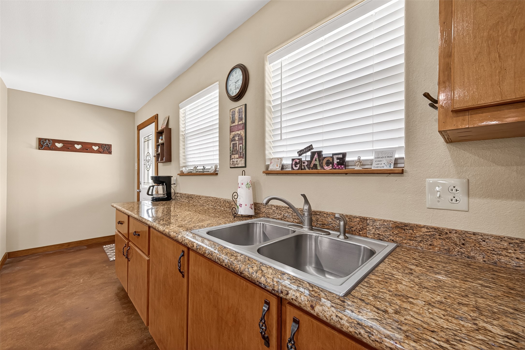 8430 Altimore Road Needville, TX 77461 - Photo 20 of 49 Kitchen