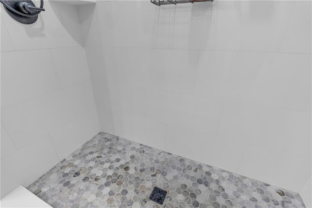 1334 Joe Bolton Road Commerce, GA 30530 - Photo 28 of 45 a view of a small space