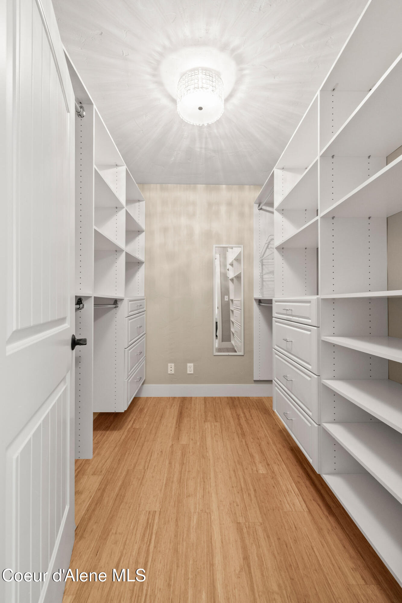 2272 East Upper Hayden Lake Road Hayden, ID 83835 - Photo 24 of 42 Master Walk-in Closet