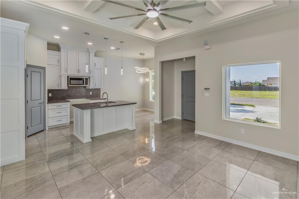 913 Trinity Street Alamo, TX 78516 - Photo 4 of 14