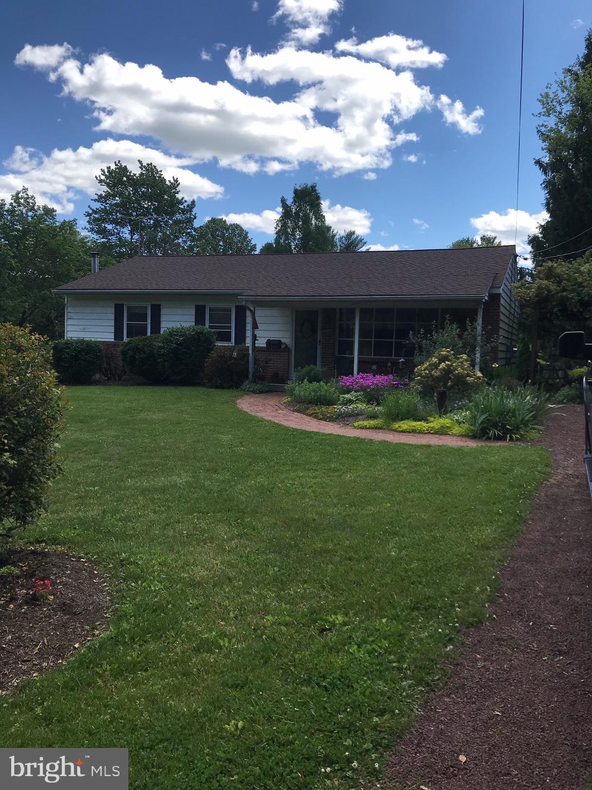 1540 Temple Road Pottstown, PA 19465 - Photo 2 of 12