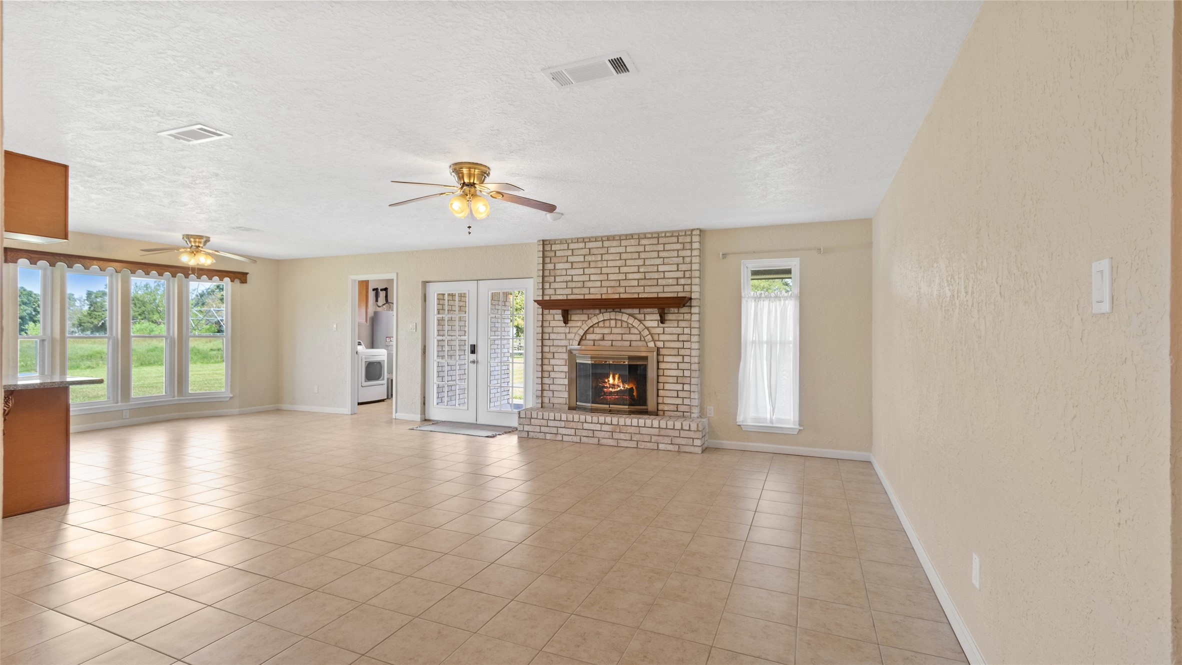 2915 Cemetery Road Santa Fe, TX 77517 - Photo 4 of 35 Livingroom with wood burning fireplace