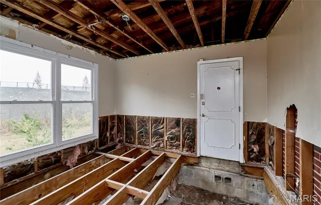 $274,900 | 8637 Mayflower Court, St. Louis, MO 63132