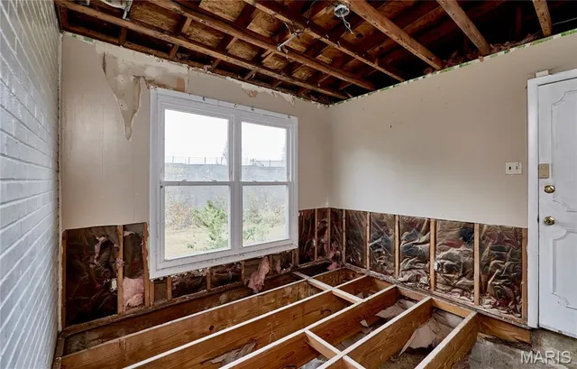 $274,900 | 8637 Mayflower Court, St. Louis, MO 63132