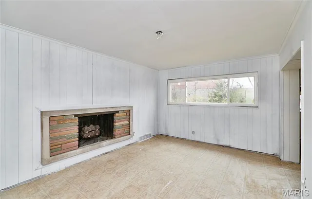 $274,900 | 8637 Mayflower Court, St. Louis, MO 63132