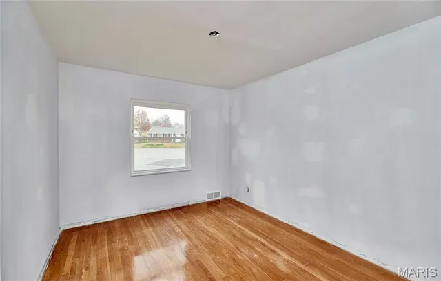 $274,900 | 8637 Mayflower Court, St. Louis, MO 63132