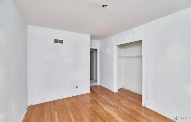 $274,900 | 8637 Mayflower Court, St. Louis, MO 63132