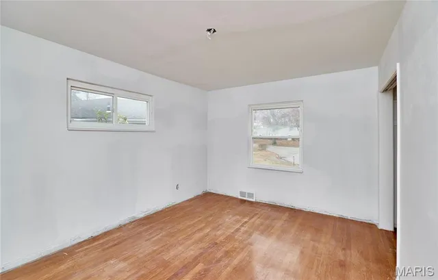 $274,900 | 8637 Mayflower Court, St. Louis, MO 63132