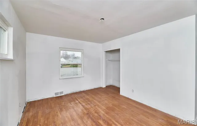 $274,900 | 8637 Mayflower Court, St. Louis, MO 63132