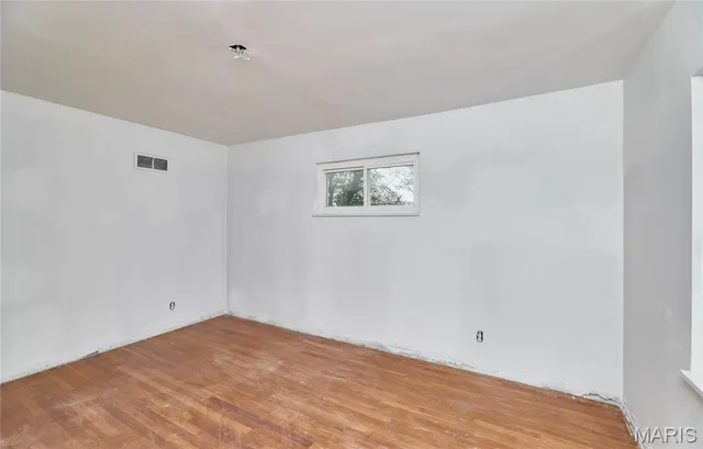 $274,900 | 8637 Mayflower Court, St. Louis, MO 63132