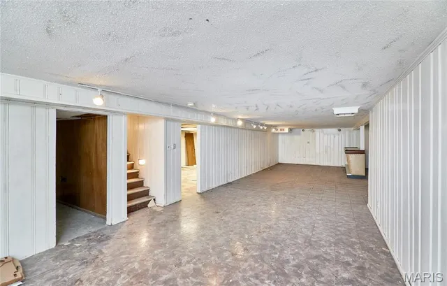 $274,900 | 8637 Mayflower Court, St. Louis, MO 63132