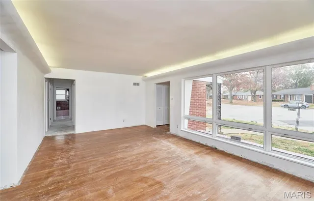 $274,900 | 8637 Mayflower Court, St. Louis, MO 63132