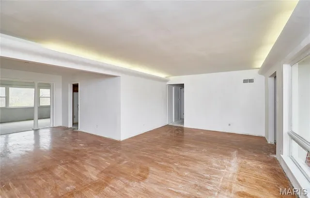 $274,900 | 8637 Mayflower Court, St. Louis, MO 63132