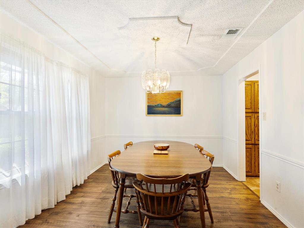 6619 Saddle Ridge Road Arlington, TX 76016 - Photo 4 of 32