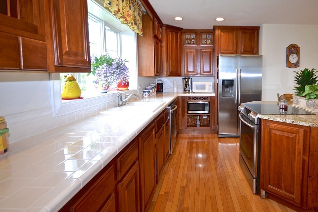 10 Sunset Beach Road Fairhaven, MA 02719 - Photo 17 of 29 Gallery Image 17