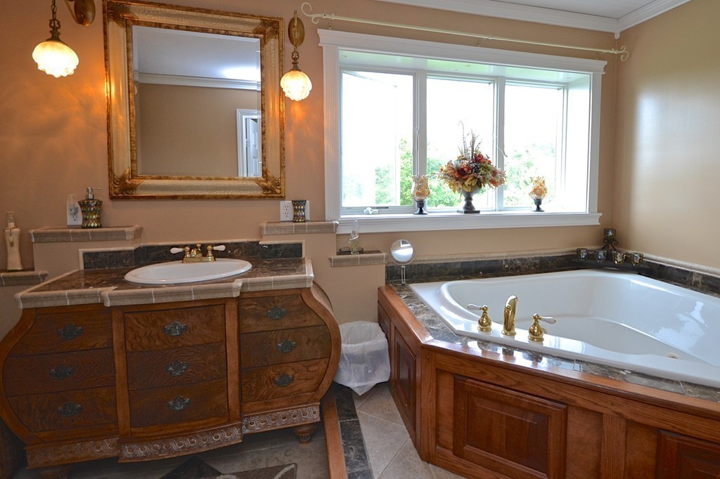 10 Sunset Beach Road Fairhaven, MA 02719 - Photo 21 of 29 Gallery Image 21
