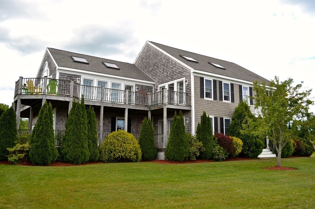10 Sunset Beach Road Fairhaven, MA 02719 - Photo 3 of 29 Gallery Image 3