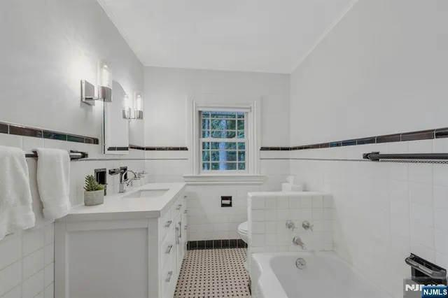 $2,398,000 | 193 South Franklin Turnpike, Ramsey, NJ 07446