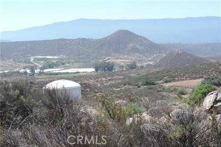42600 San Ignacio Road Hemet, CA 92544 - Photo 20 of 22 a view of a town with mountains in the background