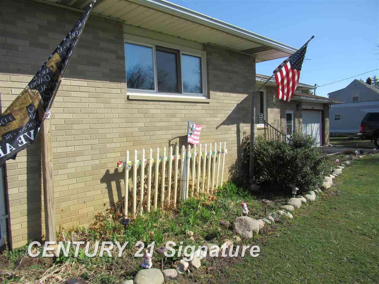 3052 West Stanley Road Mount Morris, MI 48458 - Photo 3 of 33
