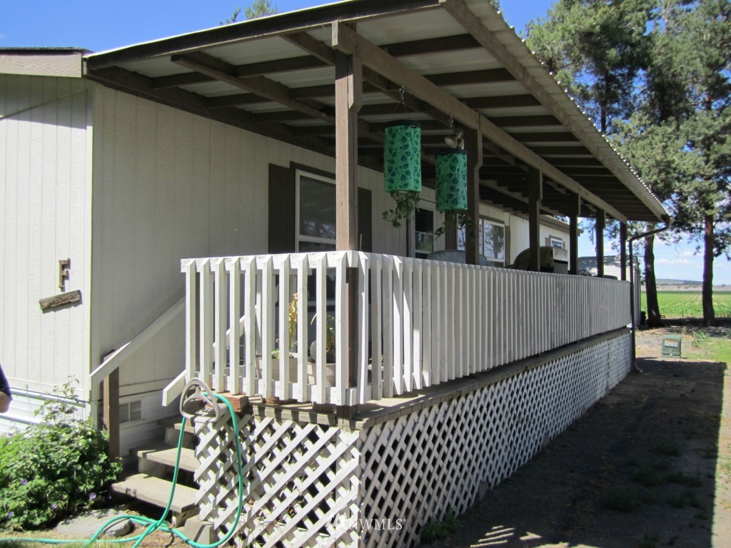 1347 Rd M Southeast, Unit F Moses Lake, WA 98837 - Photo 3 of 17 Gallery Image 3