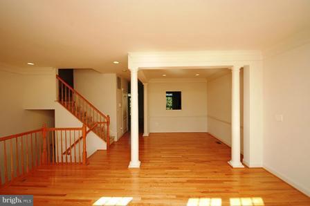 25872 Commons Square Chantilly, VA 20152 - Photo 4 of 19 Dining Room