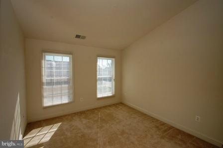 25872 Commons Square Chantilly, VA 20152 - Photo 6 of 19 Bedroom